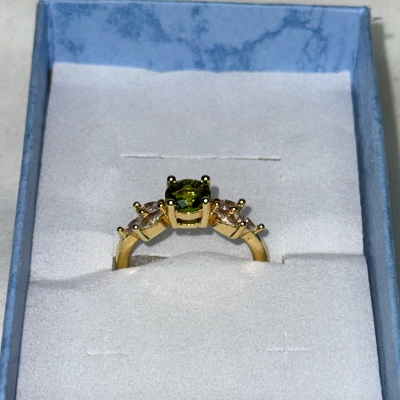 Green & Gold Elegant Cubic Zirconia Ring - St. Patrick’s Day - Picture 5 of 5